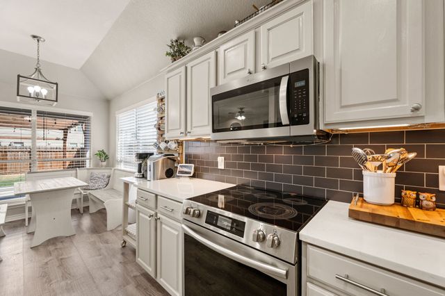 628 Poncho Lane, Fort Worth, TX 76052
