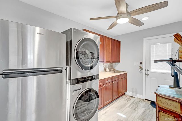 1233 12th Street, West Babylon, NY 11704