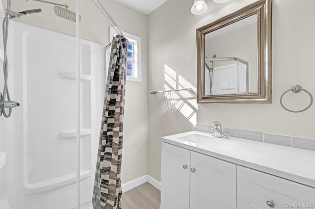 1233 12th Street, West Babylon, NY 11704