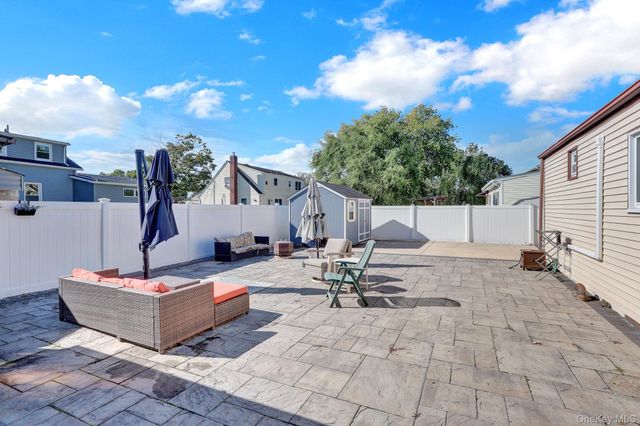 1233 12th Street, West Babylon, NY 11704