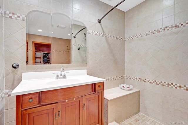 1233 12th Street, West Babylon, NY 11704