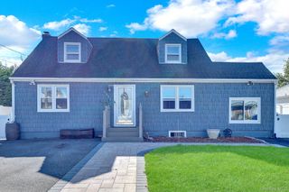 1233 12th Street, West Babylon, NY 11704
