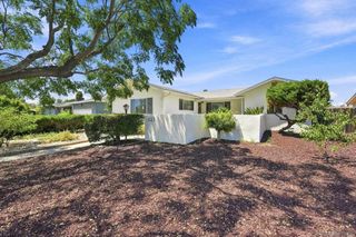 622 W 13th Ave, Escondido, CA 92025