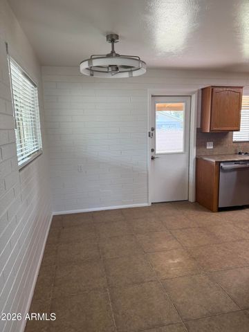 1729 W Beryl Avenue, Phoenix, AZ 85021