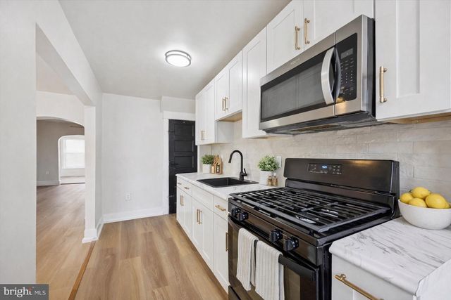 2038 S REDFIELD ST, Philadelphia, PA 19143