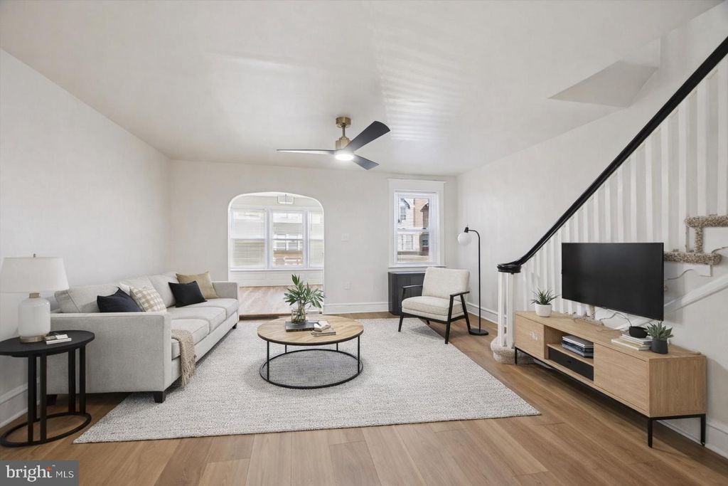 2038 S REDFIELD ST, Philadelphia, PA 19143