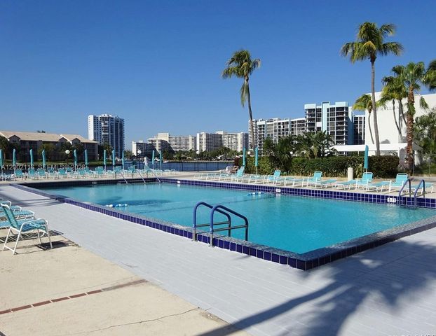 3800 S Ocean Drive 305, Hollywood, FL 33019