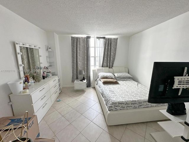 3800 S Ocean Drive 305, Hollywood, FL 33019