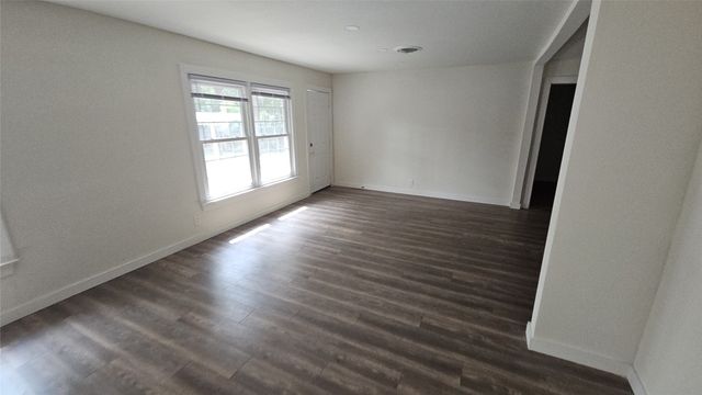 1712 Yolanda Drive, Fort Worth, TX 76112