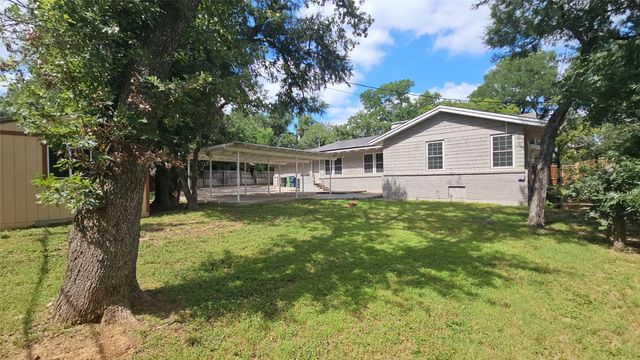 1712 Yolanda Drive, Fort Worth, TX 76112