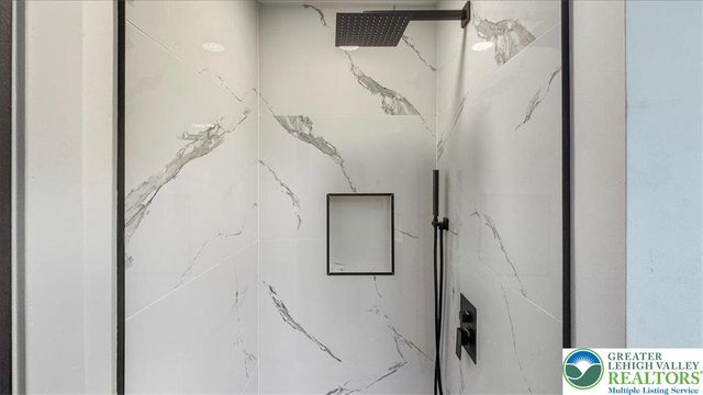 3217 Hamlet Drive, Coolbaugh Twp, PA 18466