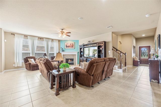9997 Willow Falls Lane, Brookshire, TX 77423