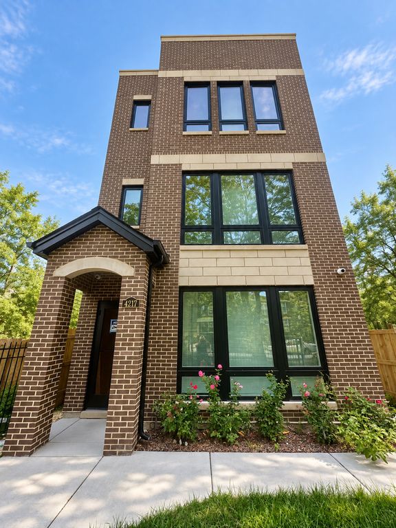 4217 S Indiana Avenue, Chicago, IL 60653 — photo 2