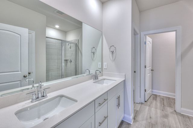 1955 Mahala Dr, Hermitage, TN 37076