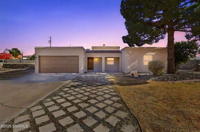 1300 Dos Lagos Boulevard, Anthony, NM 88021