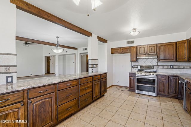 1300 Dos Lagos Boulevard, Anthony, NM 88021