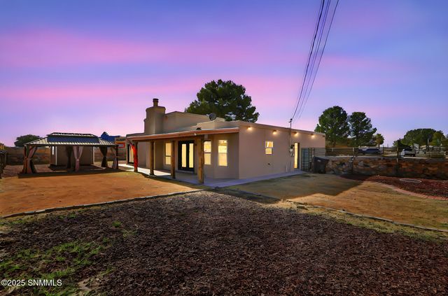 1300 Dos Lagos Boulevard, Anthony, NM 88021