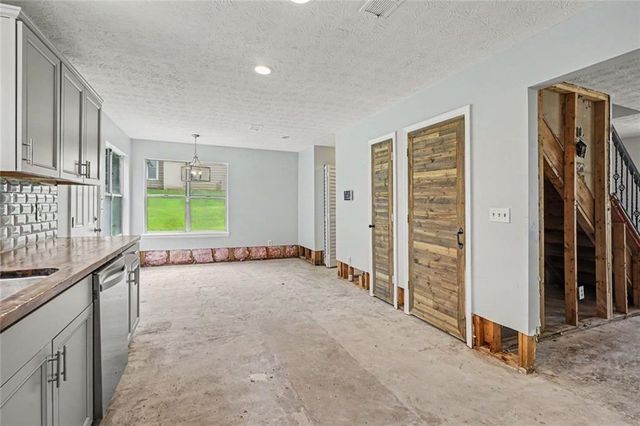 5458 Winslow Crossing N, Lithonia, GA 30038