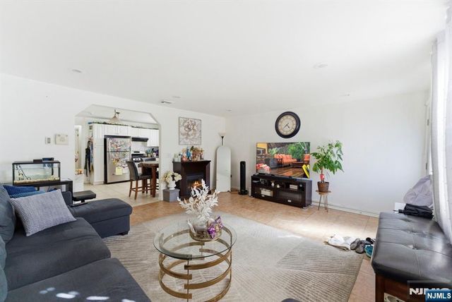 270 Westervelt Place, Lodi, NJ 07644