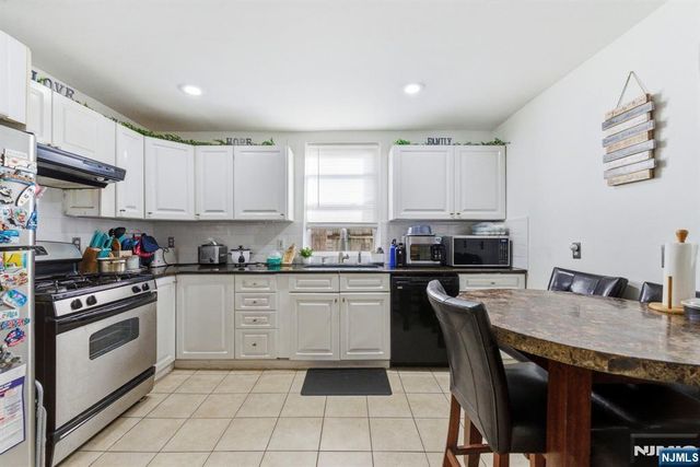 270 Westervelt Place, Lodi, NJ 07644