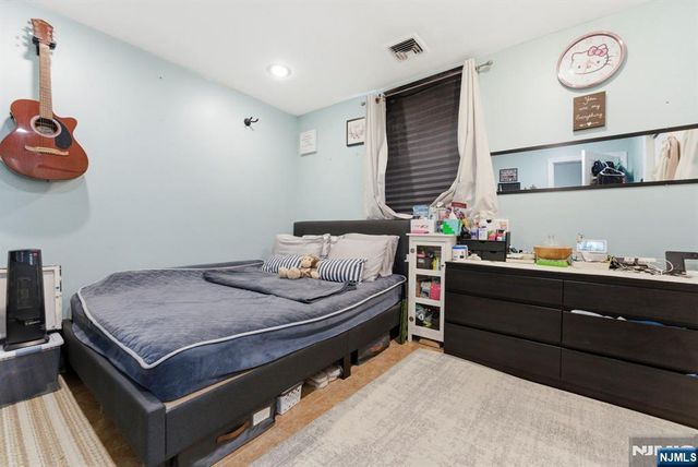 270 Westervelt Place, Lodi, NJ 07644