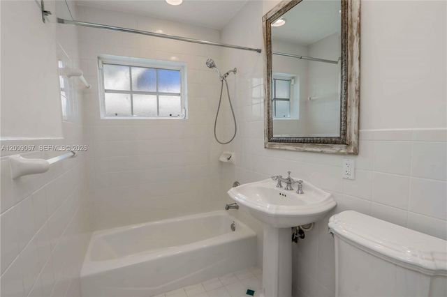 8035 SW 63rd Pl, South Miami, FL 33143