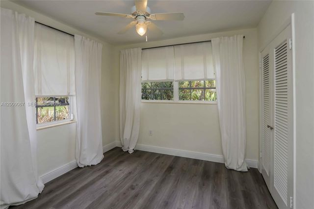 8035 SW 63rd Pl, South Miami, FL 33143