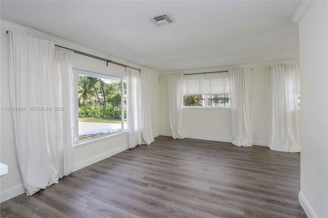 8035 SW 63rd Pl, South Miami, FL 33143