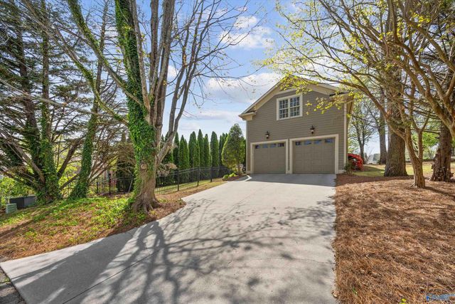 21 Ledges Main SE, Huntsville, AL 35802