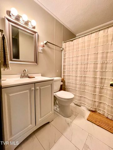 6090 Shaffertown Road, Bristol, VA 24202