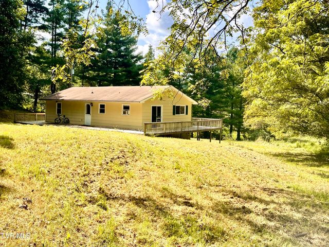 6090 Shaffertown Road, Bristol, VA 24202