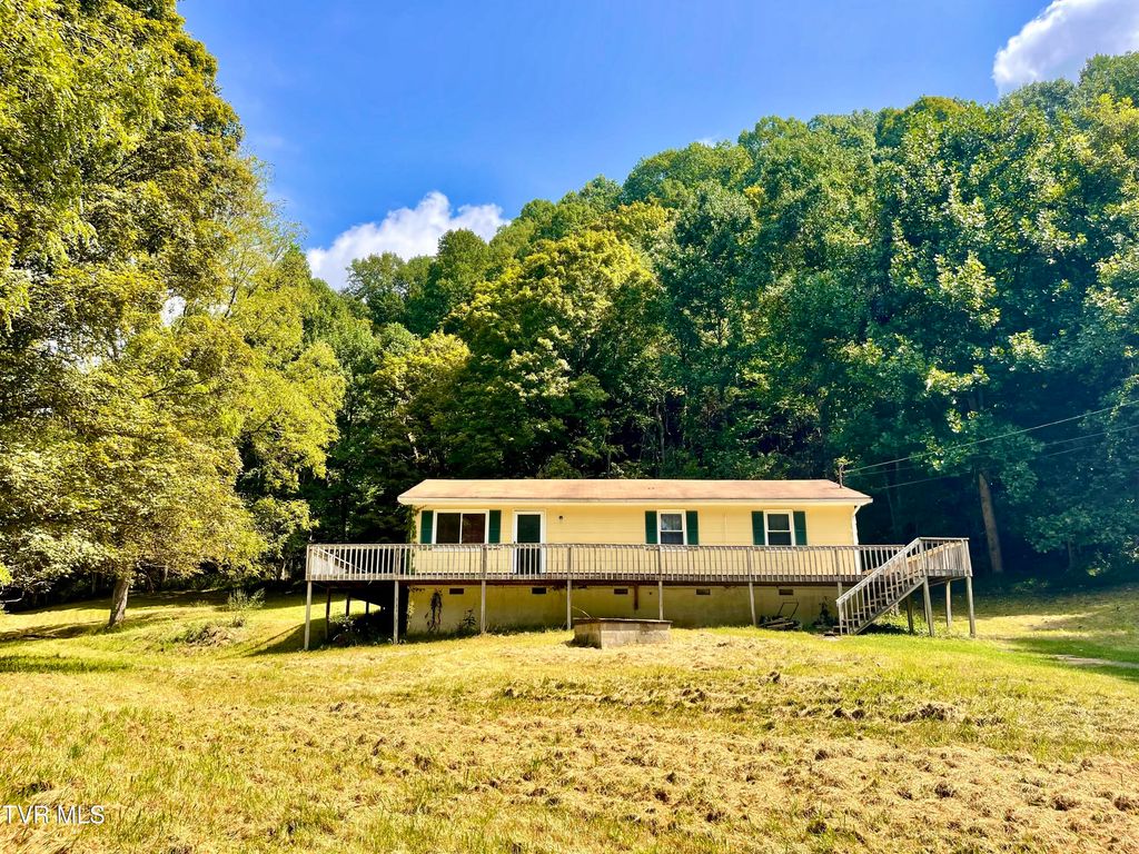 6090 Shaffertown Road, Bristol, VA 24202