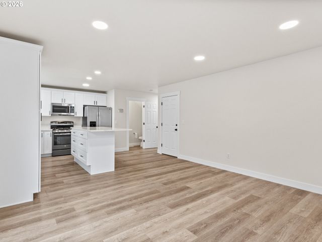 9613 Ne 26TH Pl, Vancouver, WA 98665