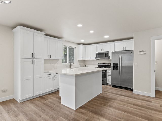 9613 Ne 26TH Pl, Vancouver, WA 98665