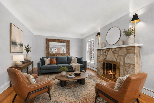 10024 S Leavitt Street, Chicago, IL 60643