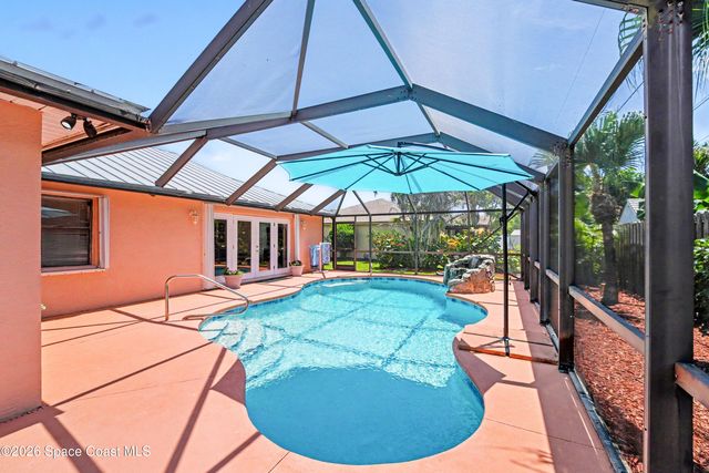 209 Chalet Avenue, Indialantic, FL 32903