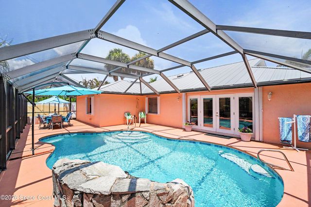 209 Chalet Avenue, Indialantic, FL 32903