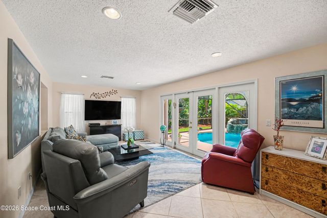 209 Chalet Avenue, Indialantic, FL 32903