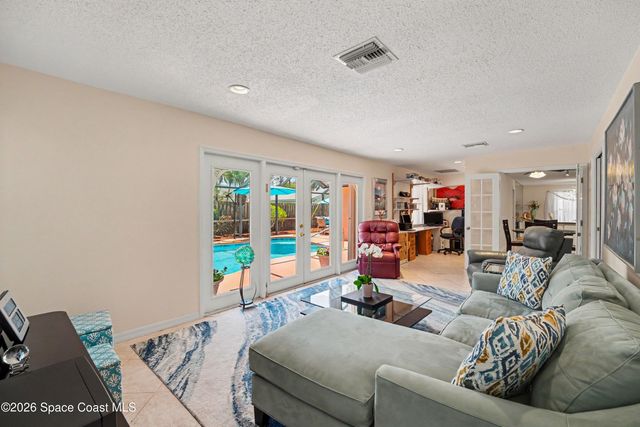 209 Chalet Avenue, Indialantic, FL 32903
