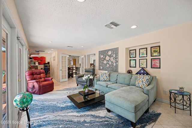 209 Chalet Avenue, Indialantic, FL 32903