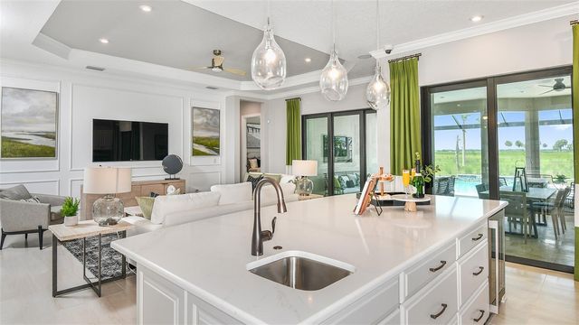 7712 MOONBEAM AVENUE, Sarasota, FL 34241