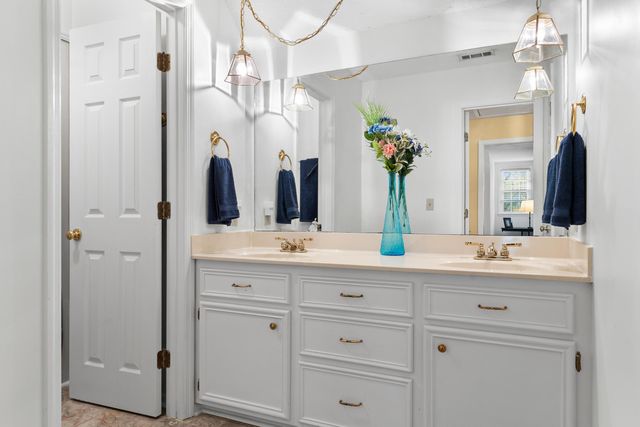 138 Governors Creek Drive, Orangeburg, SC 29118