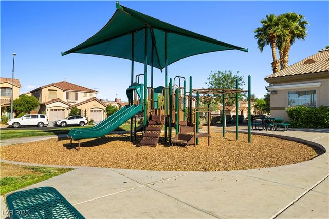 5456 Raccoon Valley Lane, Las Vegas, NV 89122