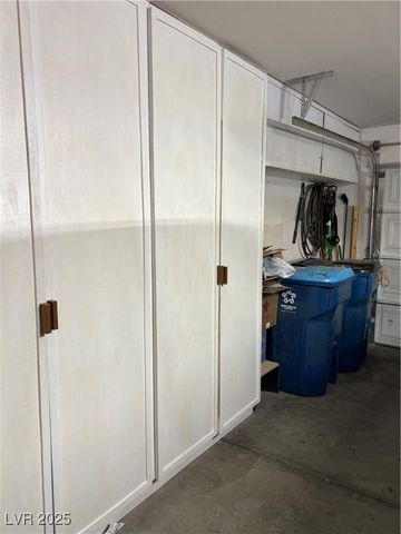 5456 Raccoon Valley Lane, Las Vegas, NV 89122