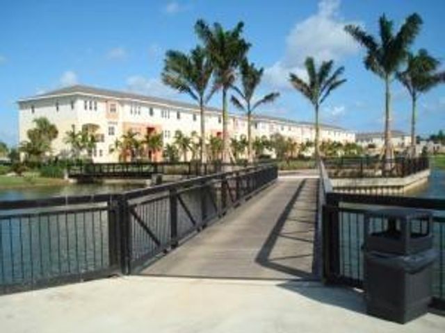 724 SW 2nd Way, Pompano Beach, FL 33060