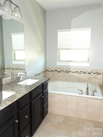 1912 Catkin Lane, Charlotte, NC 28205
