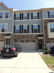 1912 Catkin Lane, Charlotte, NC 28205