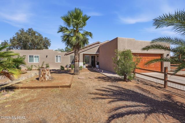 91 Circulo Cortez, Rio Rico, AZ 85648