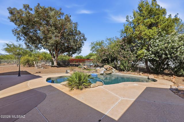 91 Circulo Cortez, Rio Rico, AZ 85648