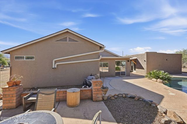 91 Circulo Cortez, Rio Rico, AZ 85648